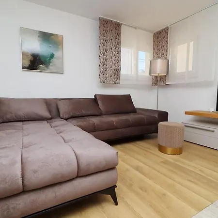 Villa Seafront Green, Private Heated Pool, Bbq, Beachfront *